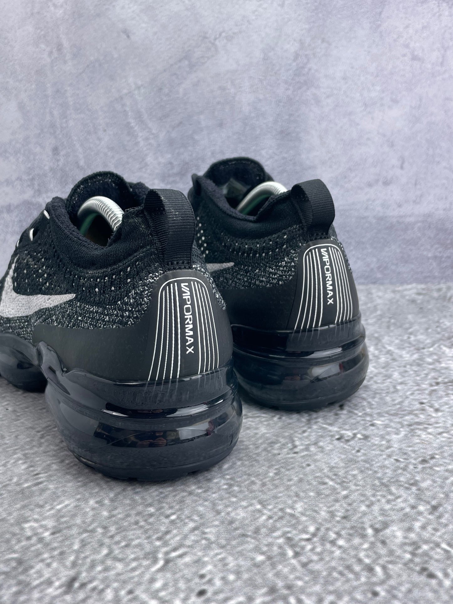 Nike Air VaporMax 2023 Flyknit Oreo - buty sportowe, widok z tyłu