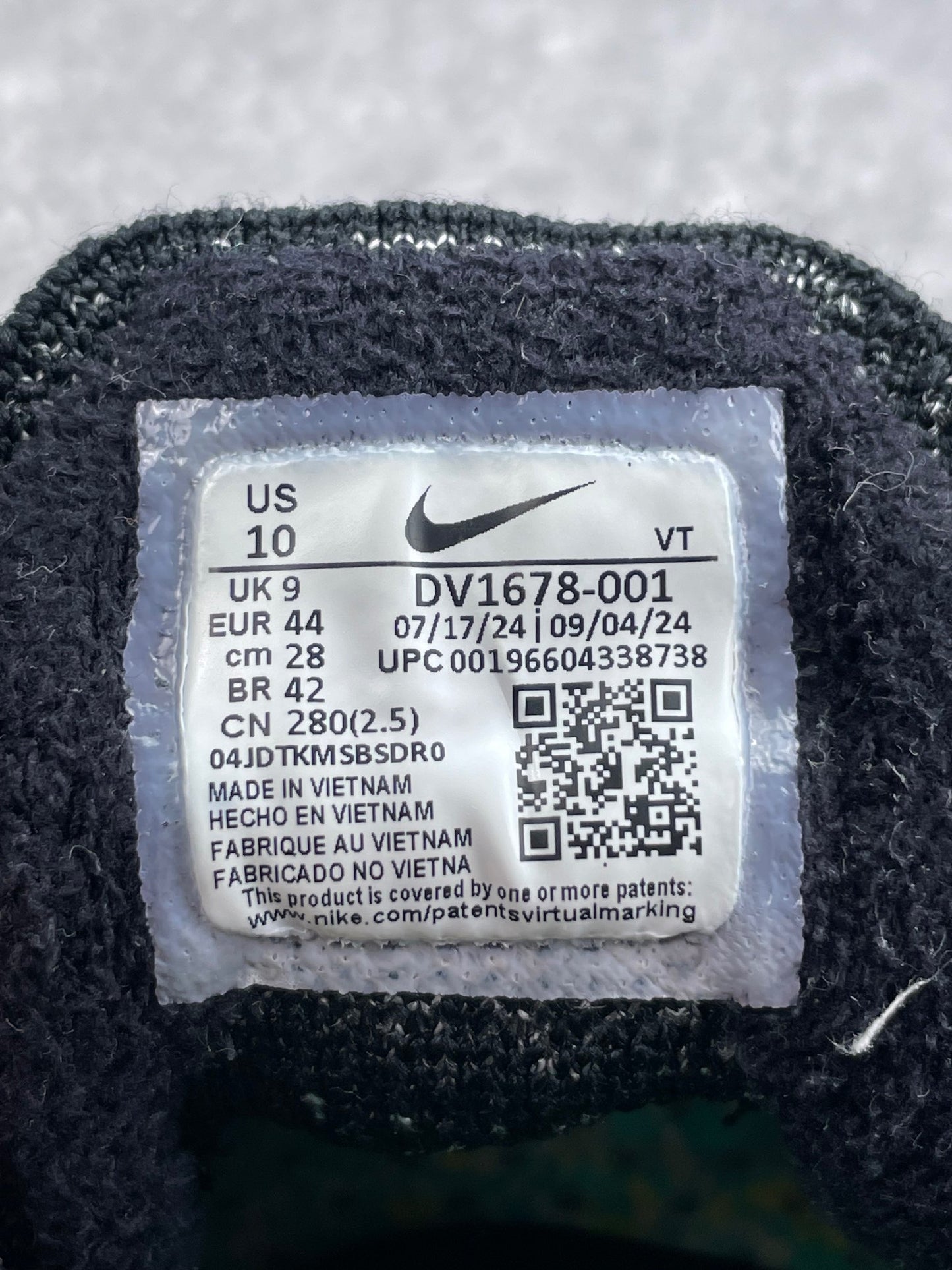 Nike Air VaporMax 2023 Flyknit Oreo - buty sportowe, metka