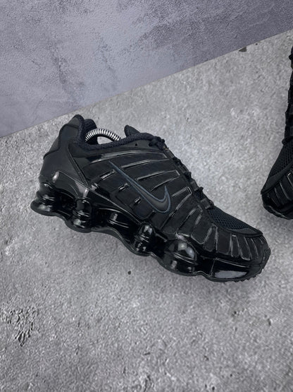 Nike Shox TL Black - buty sportowe, wewnętrzny panel lewego buta