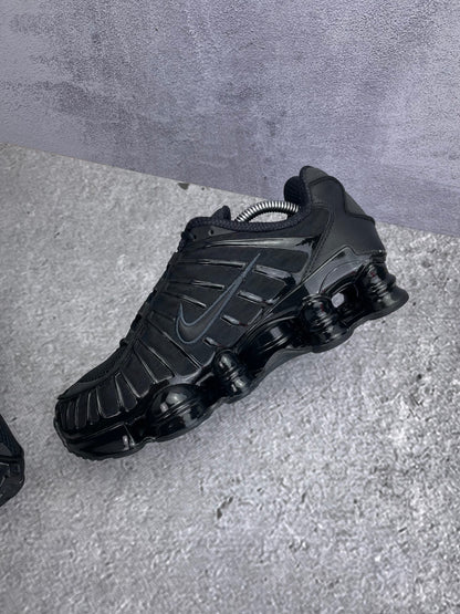 Nike Shox TL Black - buty sportowe, wewnętrzny panel prawego buta