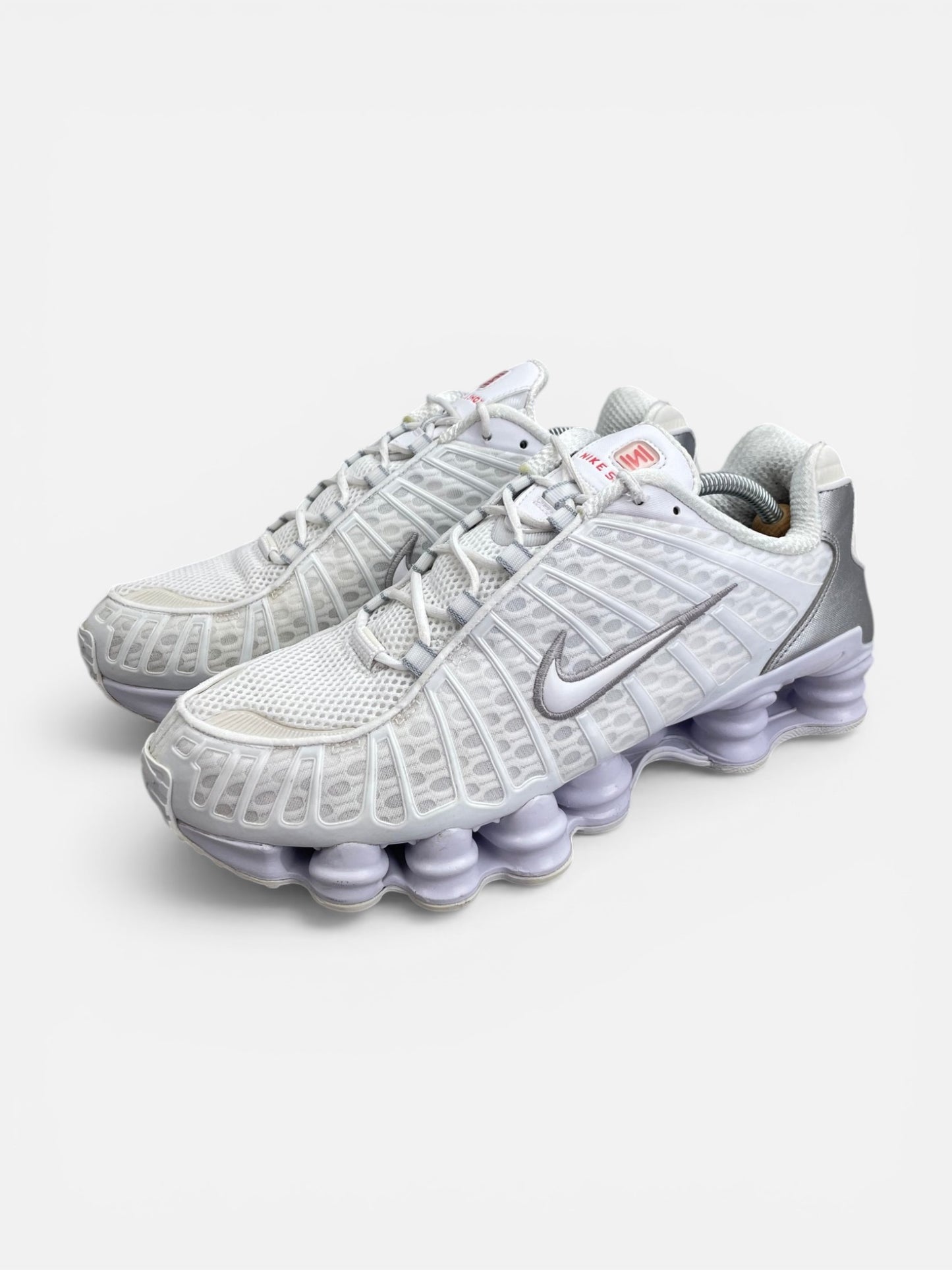 Nike Shox TL AR3566-100 - buty sportowe, widok z boku