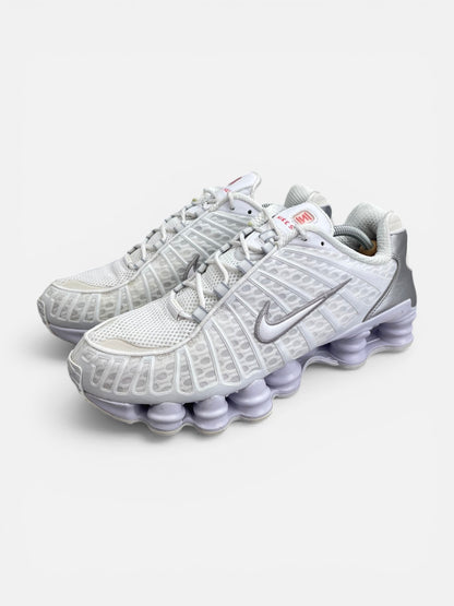 Nike Shox TL AR3566-100 - buty sportowe, widok z boku