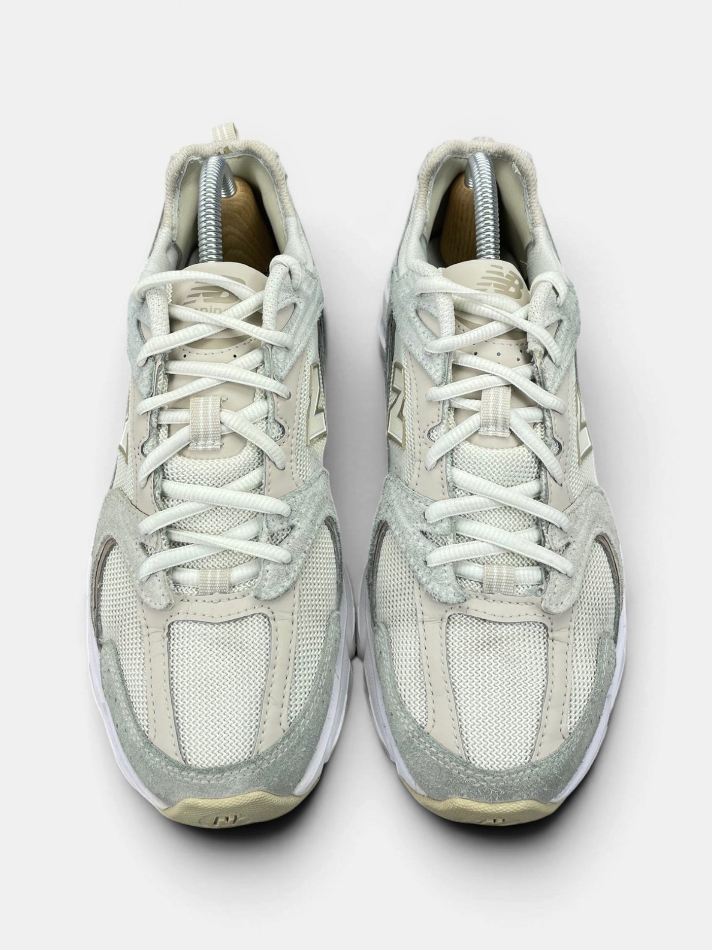 New Balance 530 — buty sportowe damskie w bardzo dobrym stanie rozmiar 40.5, widok z góry