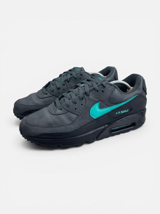 Nike Air Max 90 Black Aurora Green - buty sportowe, widok z boku