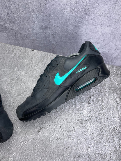 Nike Air Max 90 Black Aurora Green - buty sportowe, wewnętrzny panel prawego buta