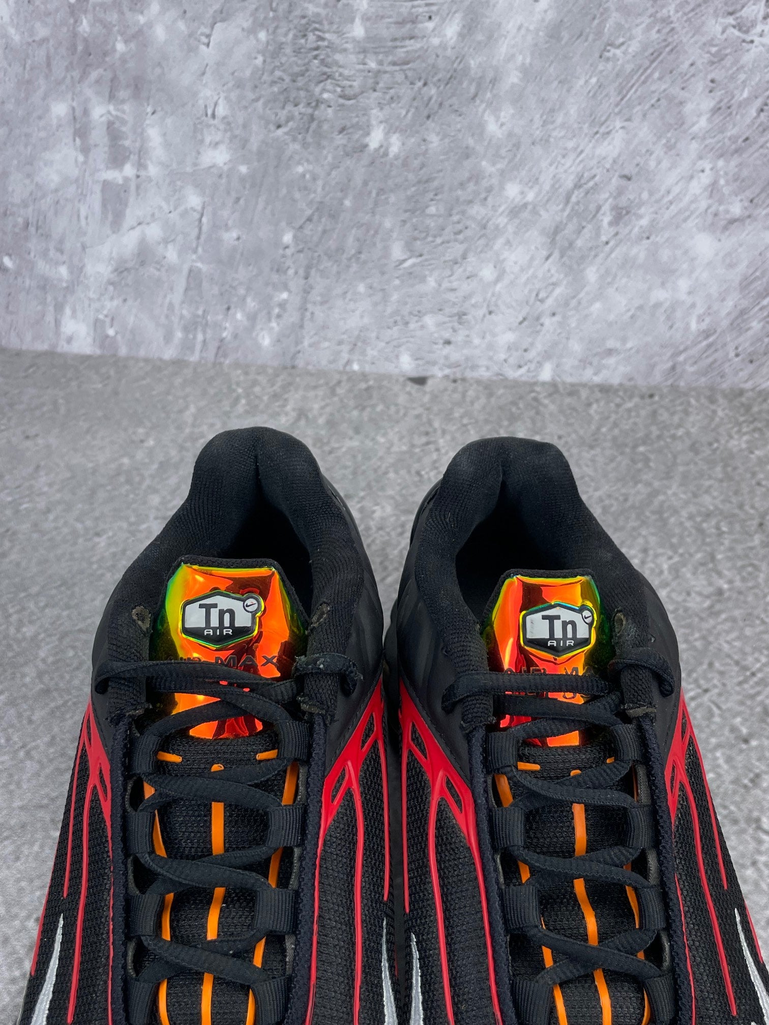 Nike Air Max Plus 3 Black Orange - buty sportowe, zapiętki butów