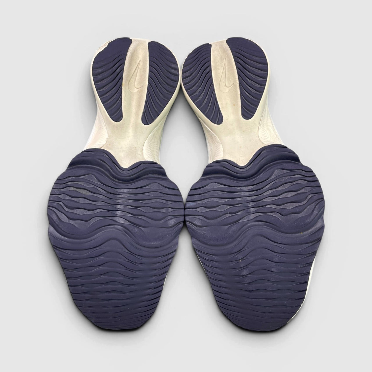 Nike Air Zoom Tempo NEXT% — buty sportowe męskie w bardzo dobrym stanie rozmiar 44.5, podeszwa