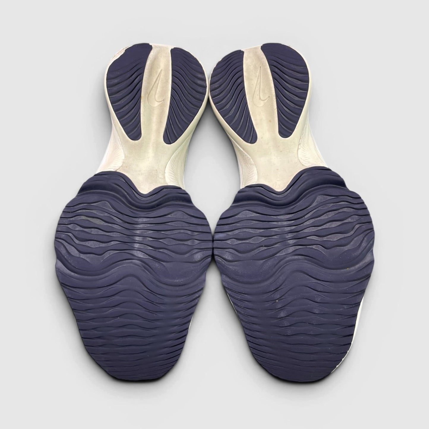 Nike Air Zoom Tempo NEXT% — buty sportowe męskie w bardzo dobrym stanie rozmiar 44.5, podeszwa