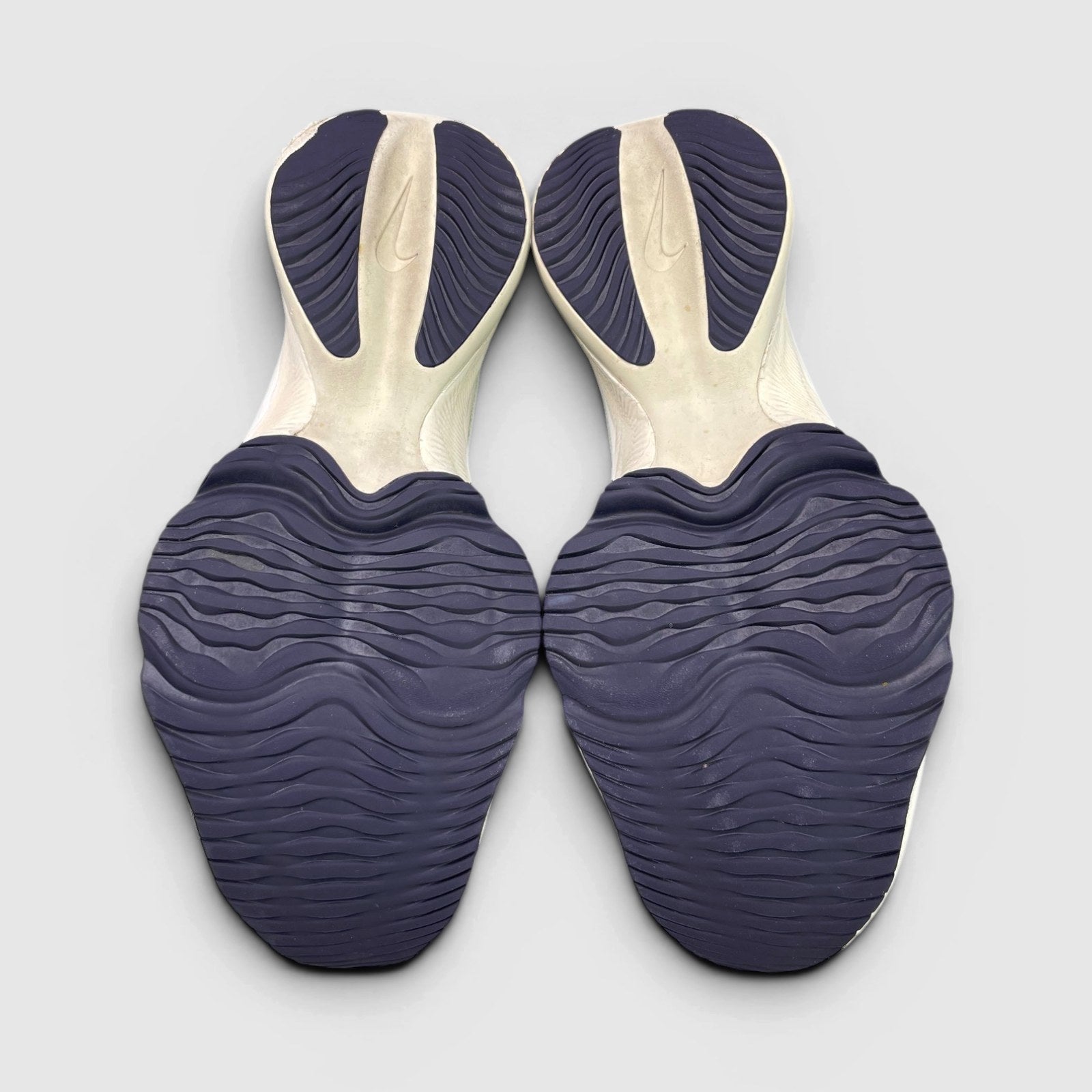 Nike Air Zoom Tempo NEXT% — buty sportowe męskie w bardzo dobrym stanie rozmiar 44.5, podeszwa