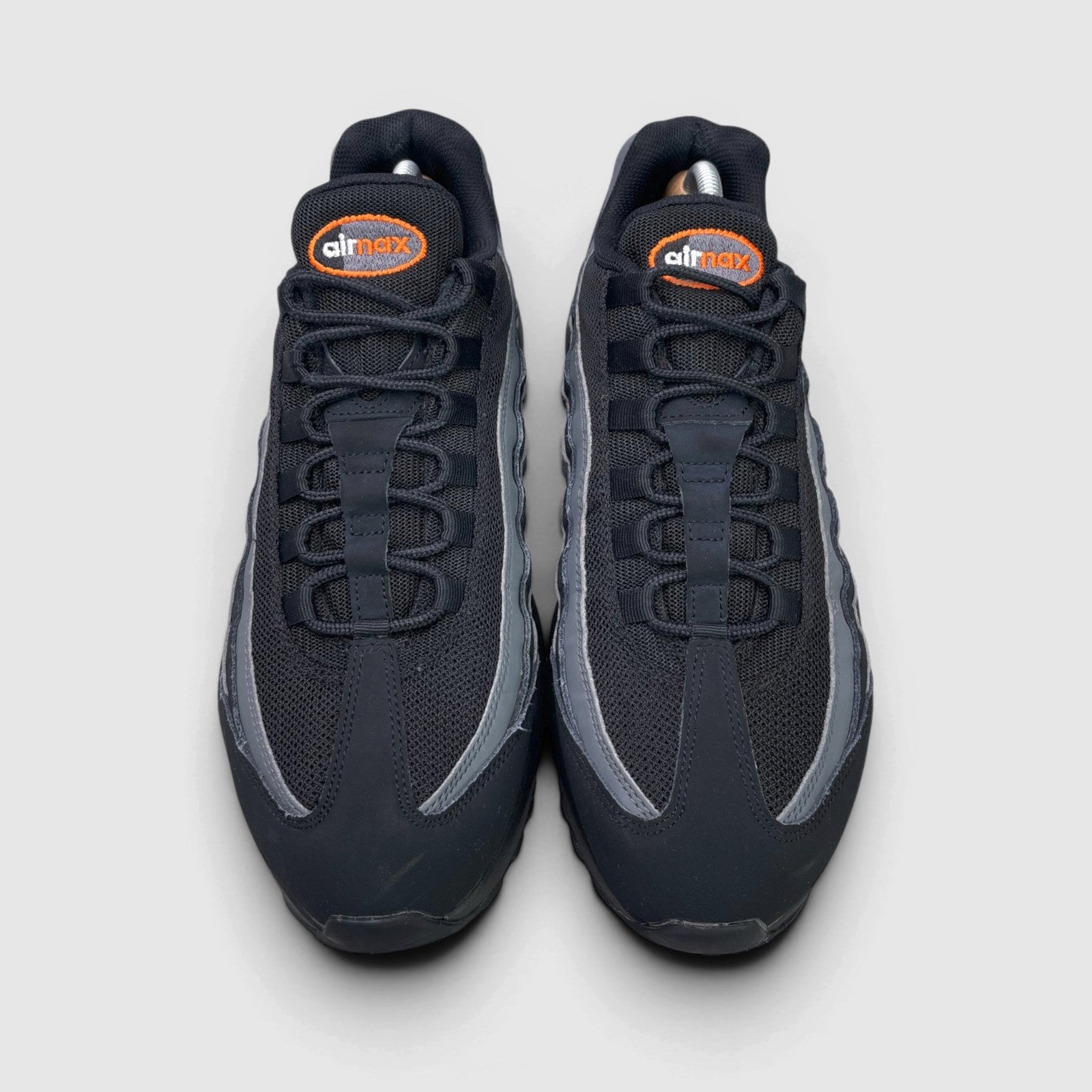 Nike Air Max 95 Black/Grey Safety Orange — buty sportowe męskie w bardzo dobrym stanie rozmiar 44, widok z góry