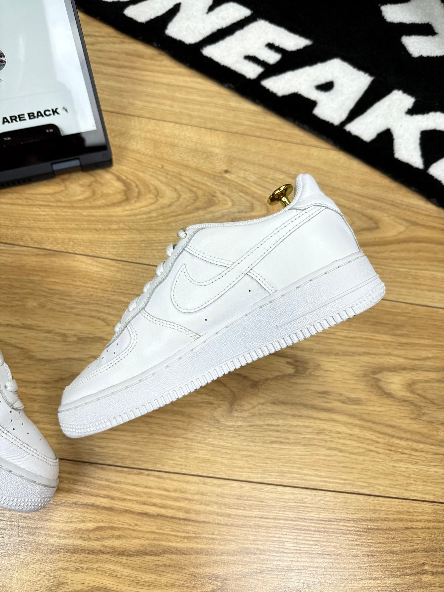 Nike Air Force 1 Low (38.5)