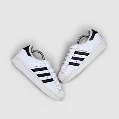 Adidas Superstar II Cloud White Black — buty sportowe damskie w bardzo dobrym stanie rozmiar 38, para butów