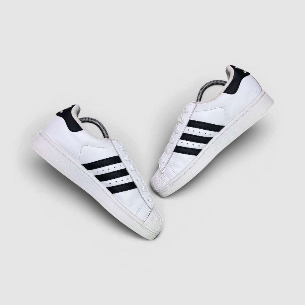 Adidas Superstar II Cloud White Black — buty sportowe damskie w bardzo dobrym stanie rozmiar 38, para butów
