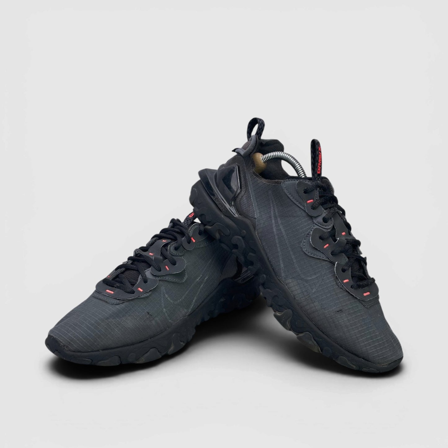 Nike React Vision Anthracite — buty sportowe męskie w bardzo dobrym stanie rozmiar 44, para butów