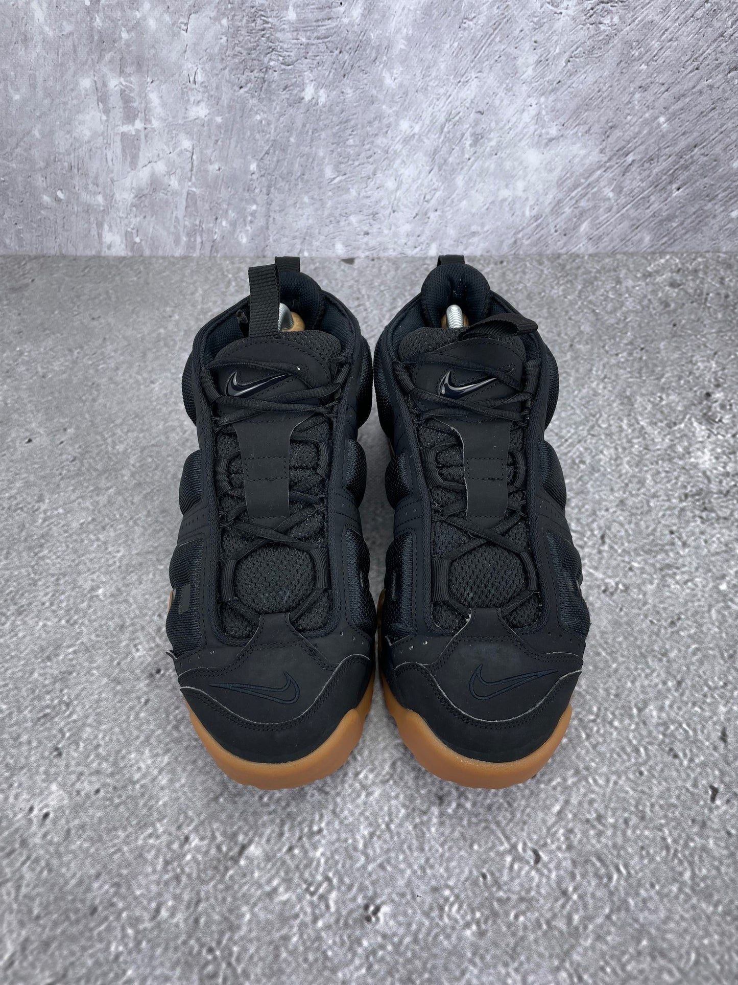 Nike Air More Uptempo Low Black Gum - buty sportowe, widok z góry