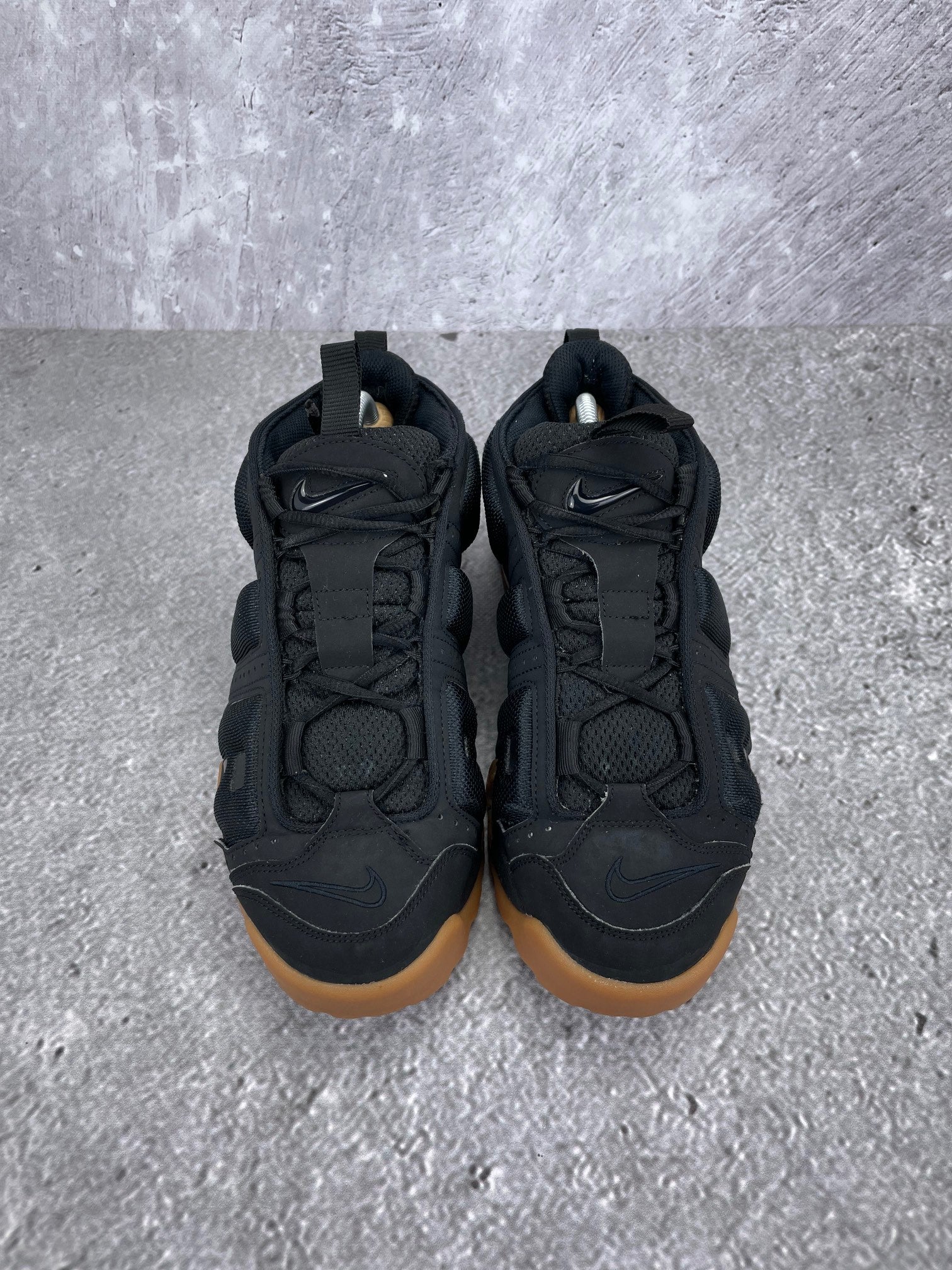 Nike Air More Uptempo Low Black Gum - buty sportowe, widok z góry