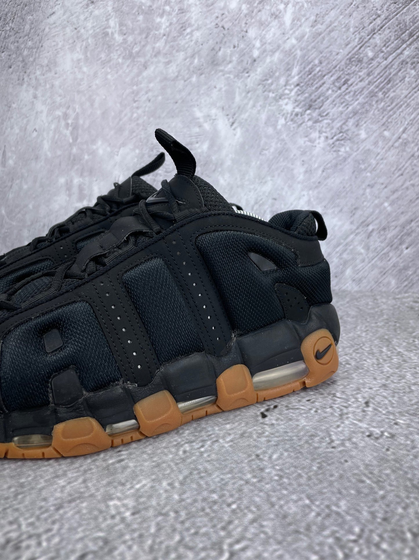 Nike Air More Uptempo Low Black Gum - buty sportowe, opcjonalne zdjęcie 1