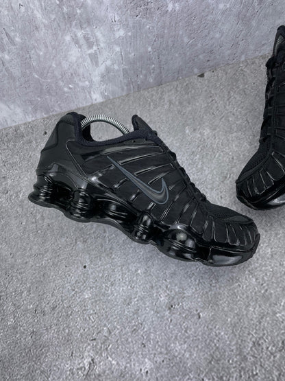 Nike Shox TL Black - buty sportowe, wewnętrzny panel lewego buta