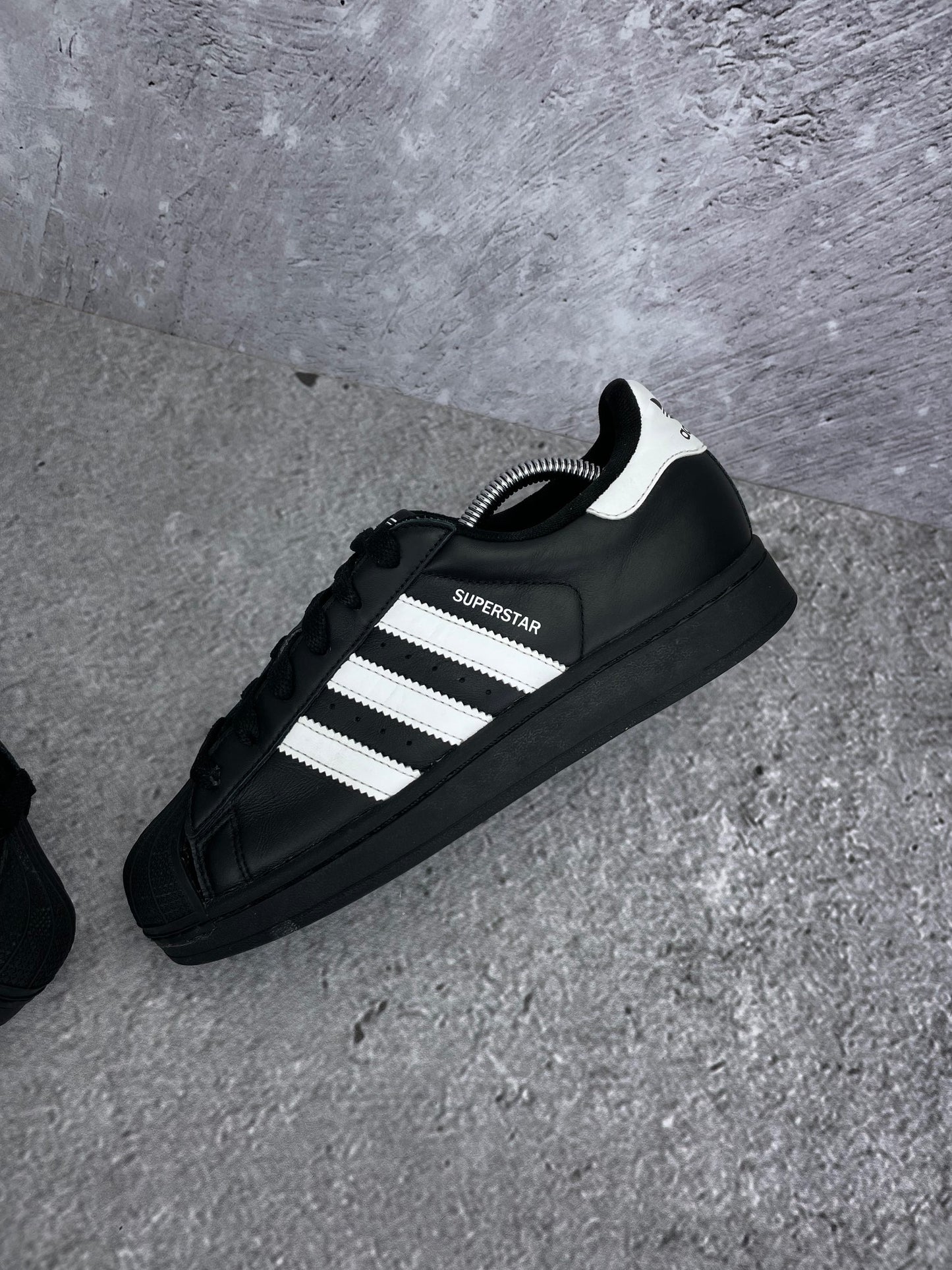 adidas Superstar II Black White - buty sportowe, widok z góry na wewnętrzną stronę butów