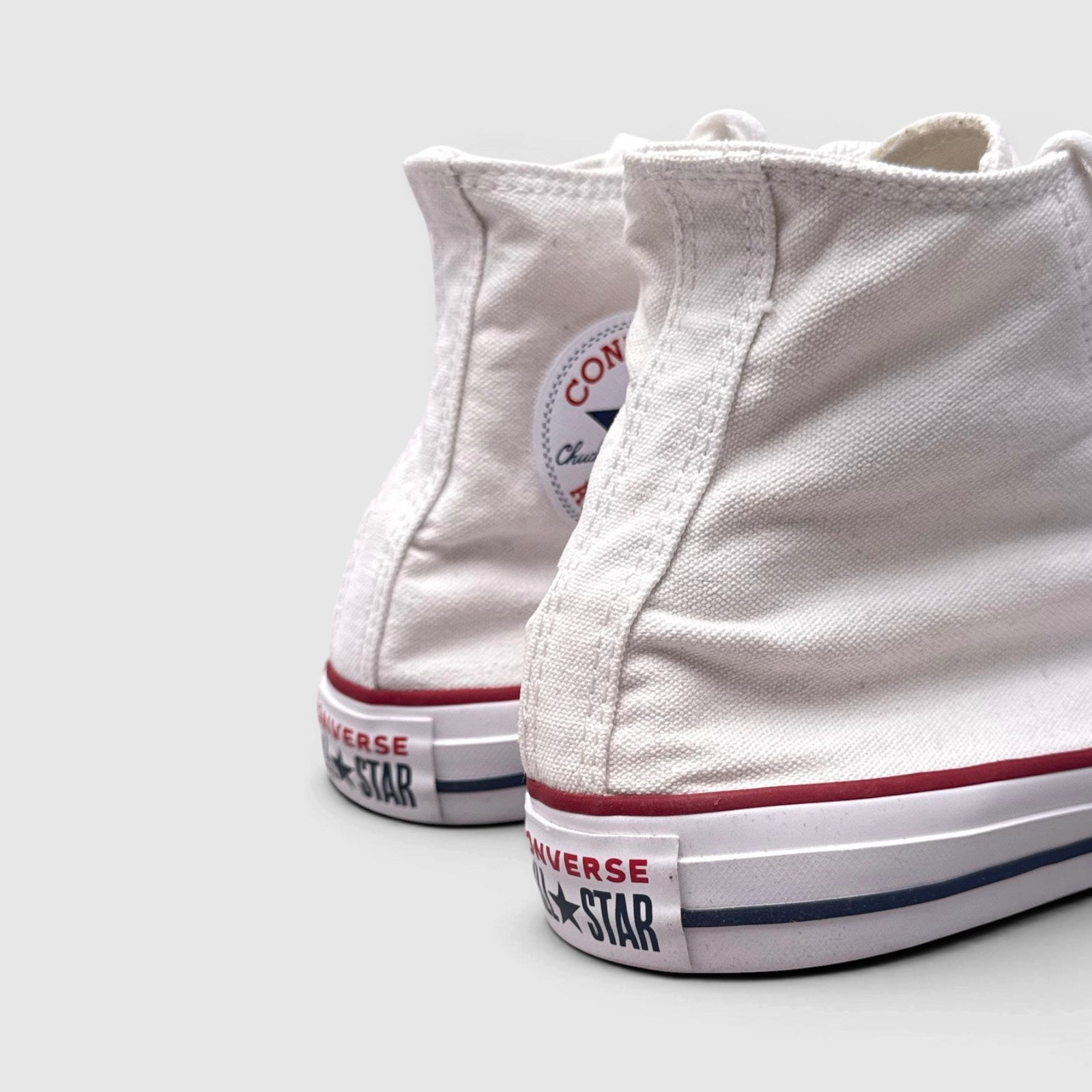 Converse Chuck Taylor All Star High Top Classic White — buty sportowe damskie w bardzo dobrym stanie rozmiar 39.5, zapiętek