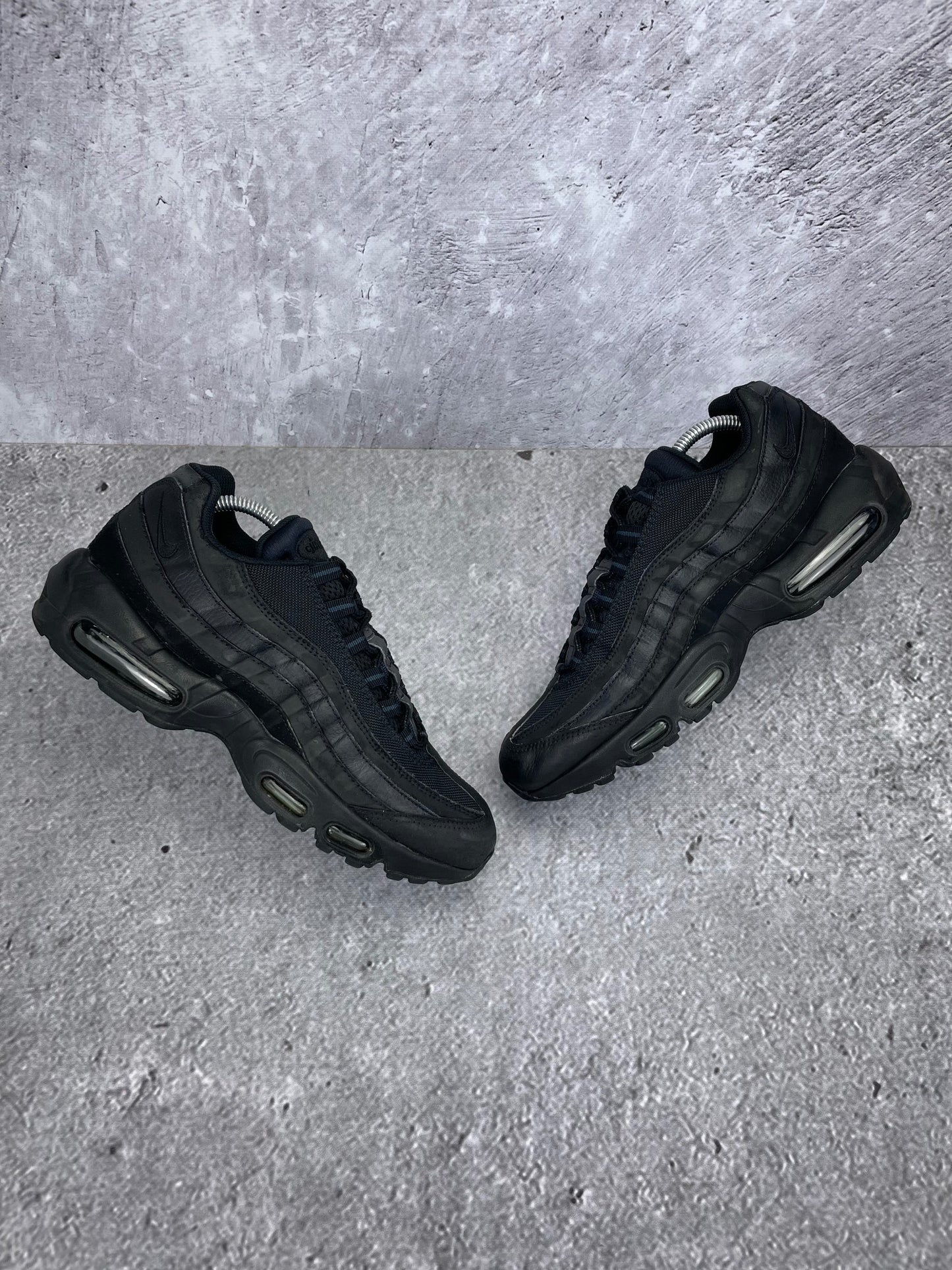 Nike Air Max Plus III Hyper Blue - buty sportowe, widok z góry na zewnętrzną stronę butów