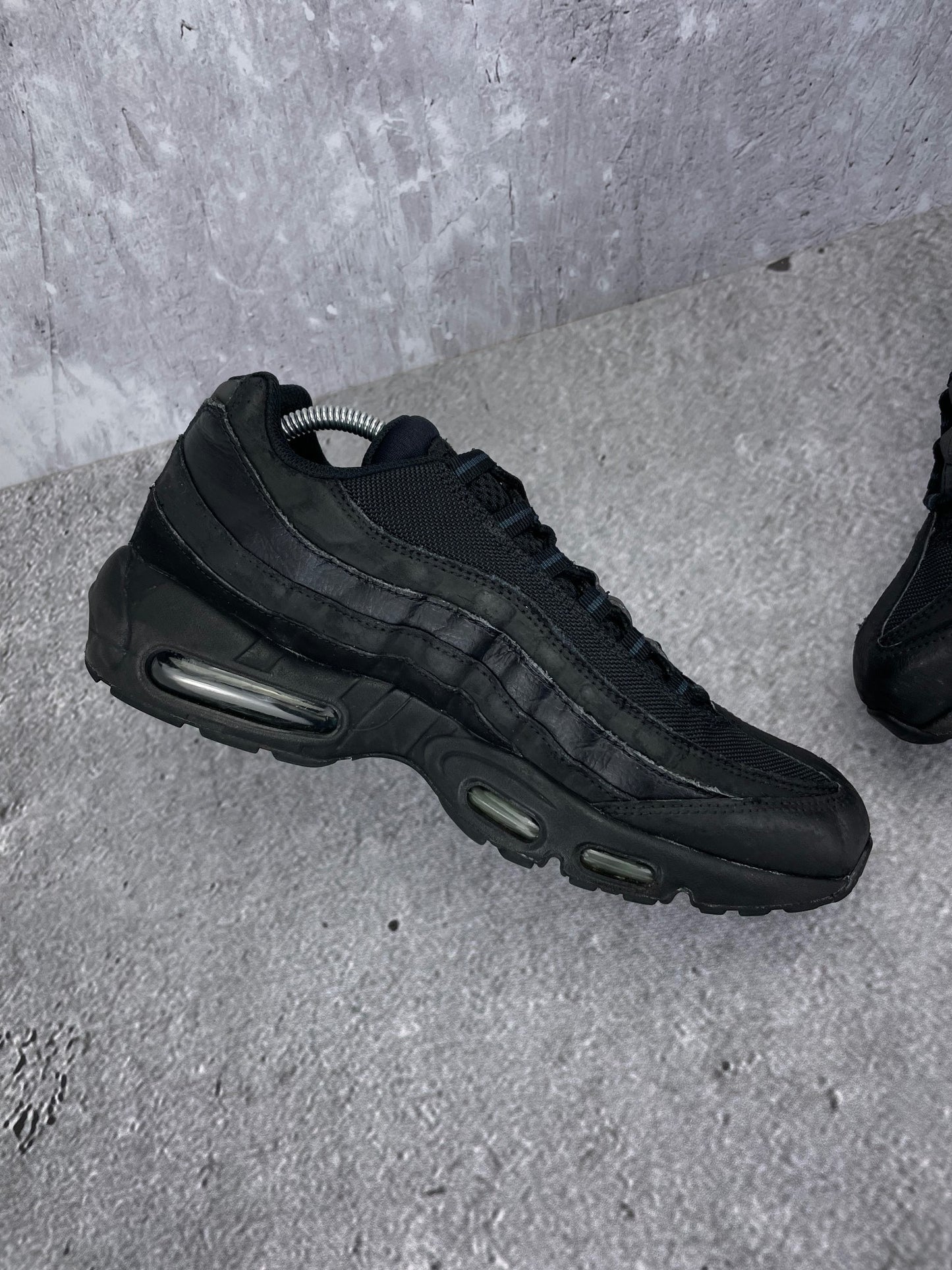 Nike Air Max Plus III Hyper Blue - buty sportowe, wewnętrzny panel lewego buta