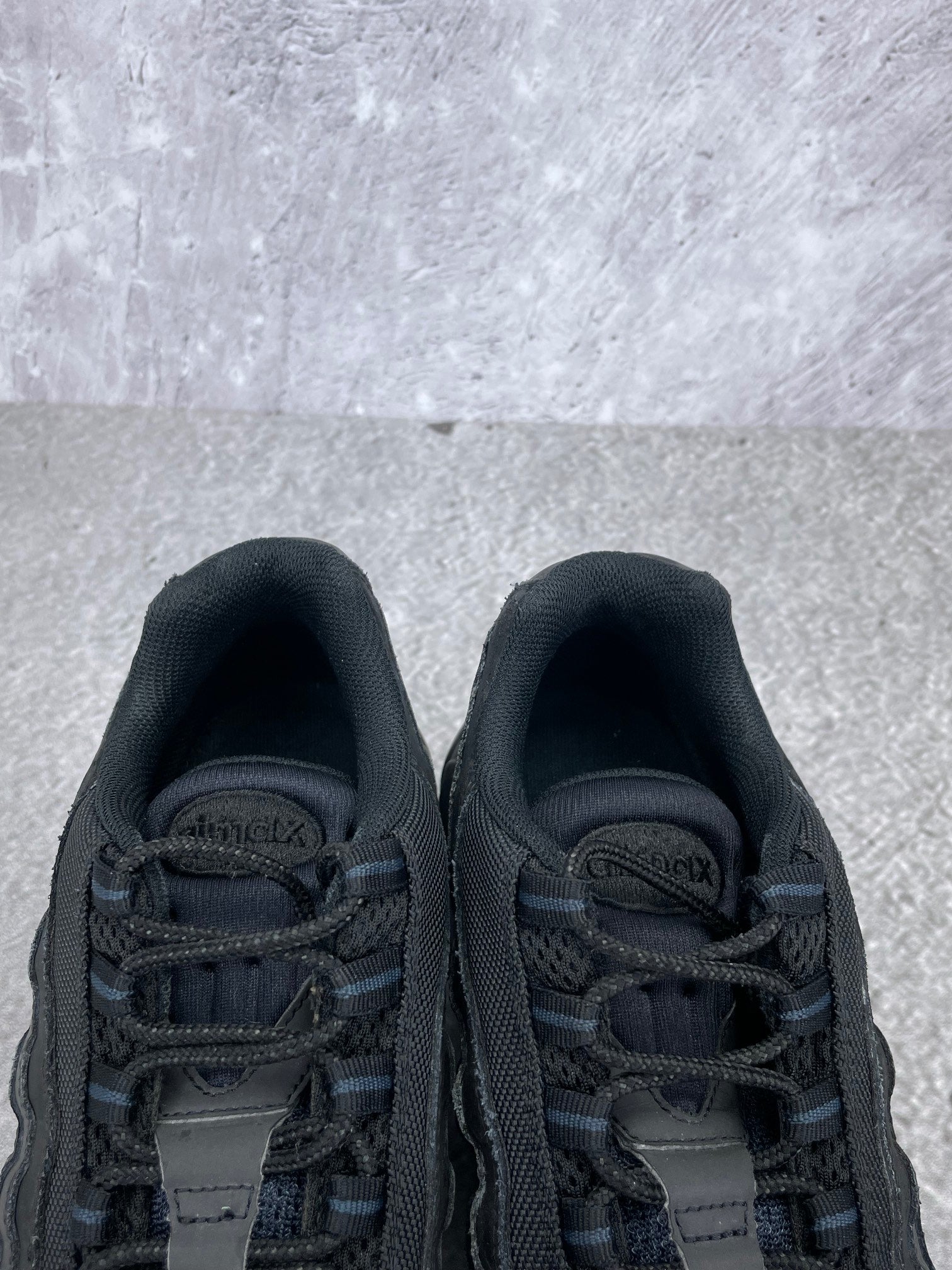 Nike Air Max Plus III Hyper Blue - buty sportowe, zapiętki butów
