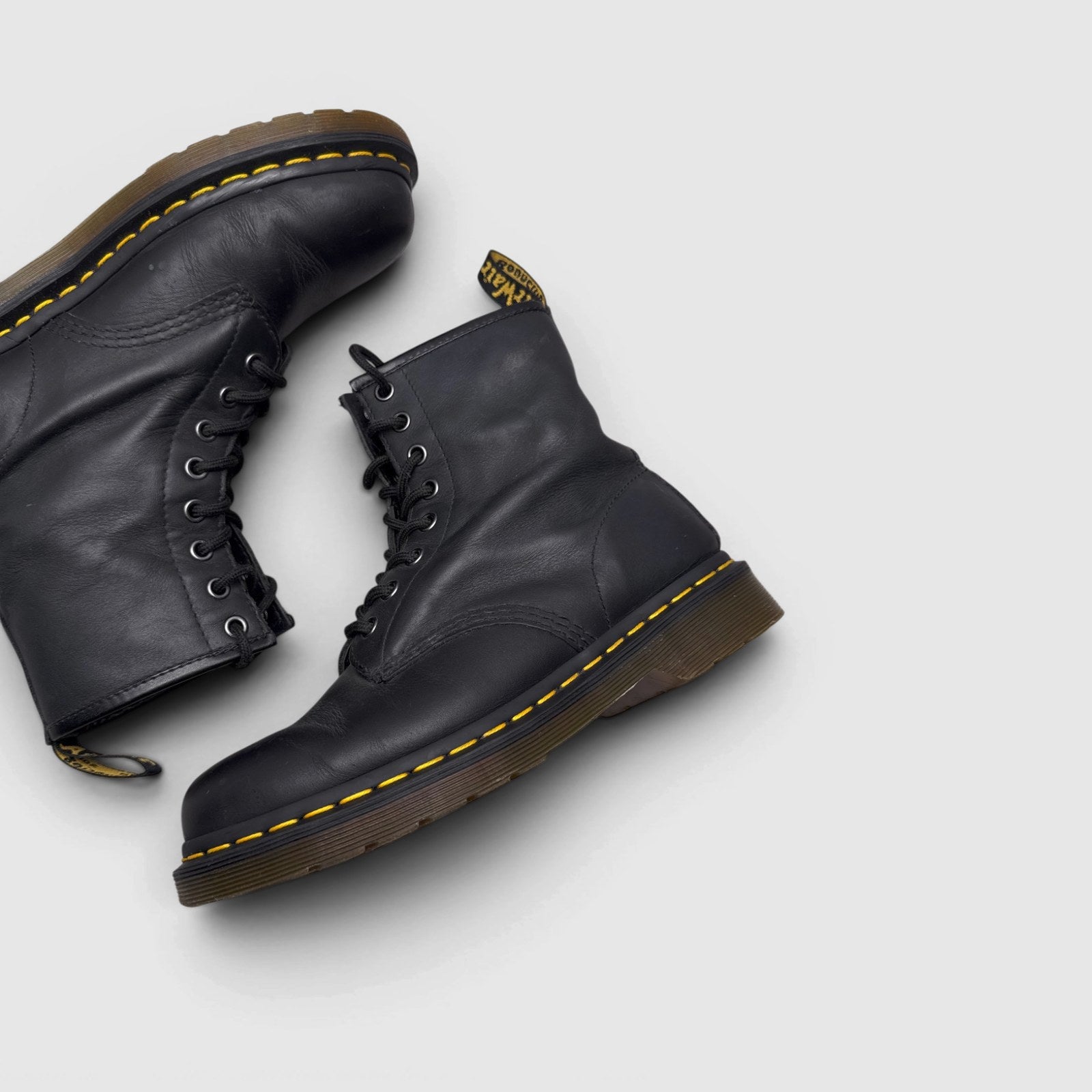 Dr. Martens Dr.Martens 1460 GREASY — botki damskie w bardzo dobrym stanie rozmiar 38, para butów