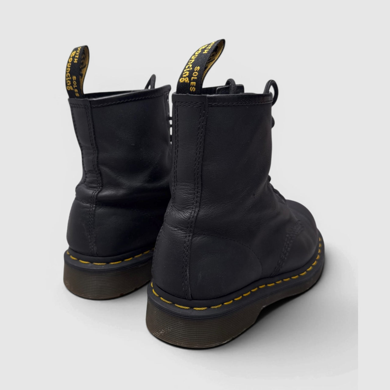 Dr. Martens Dr.Martens 1460 GREASY — botki damskie w bardzo dobrym stanie rozmiar 38, widok z tyłu