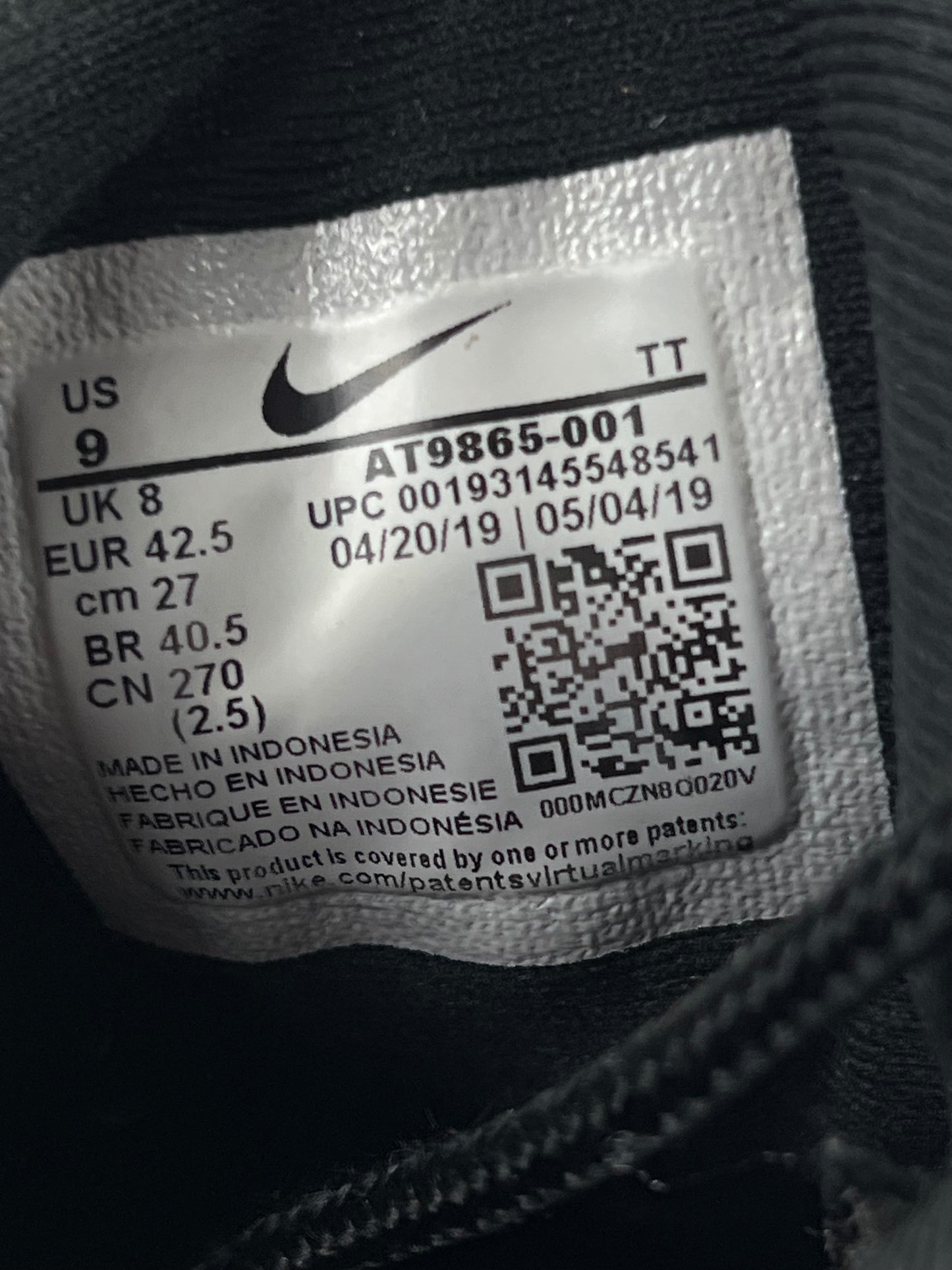 Nike Air Max 95 Essential Triple Black - buty sportowe, metka