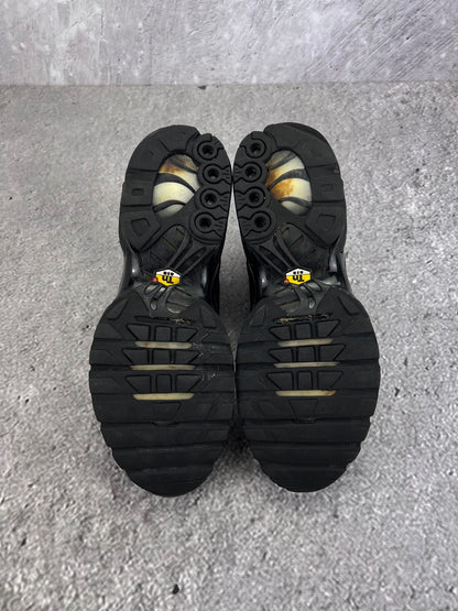 Nike Air Max Plus Triple Black - buty sportowe, podeszwa
