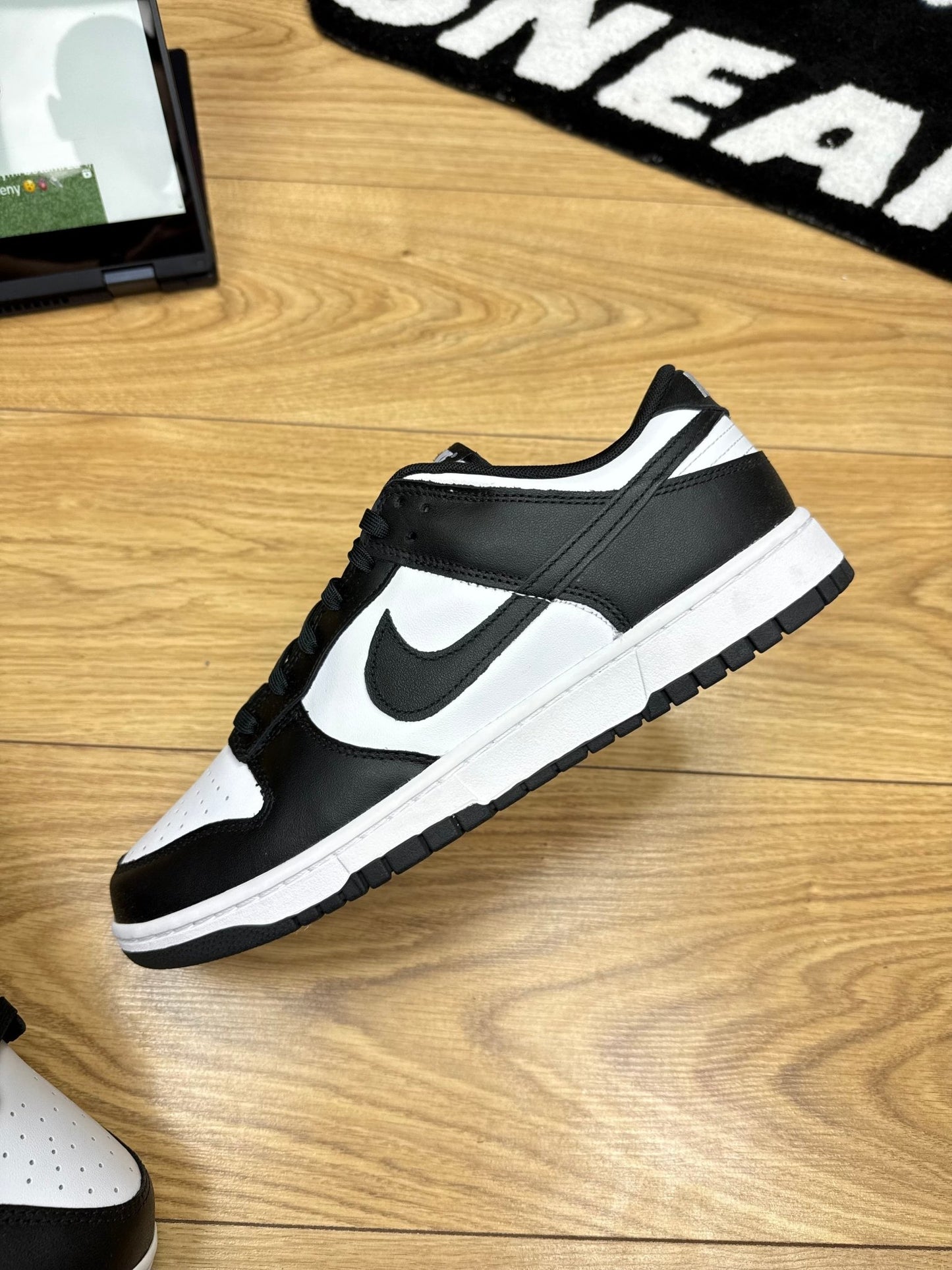 Nike Dunk Low Panda (46)