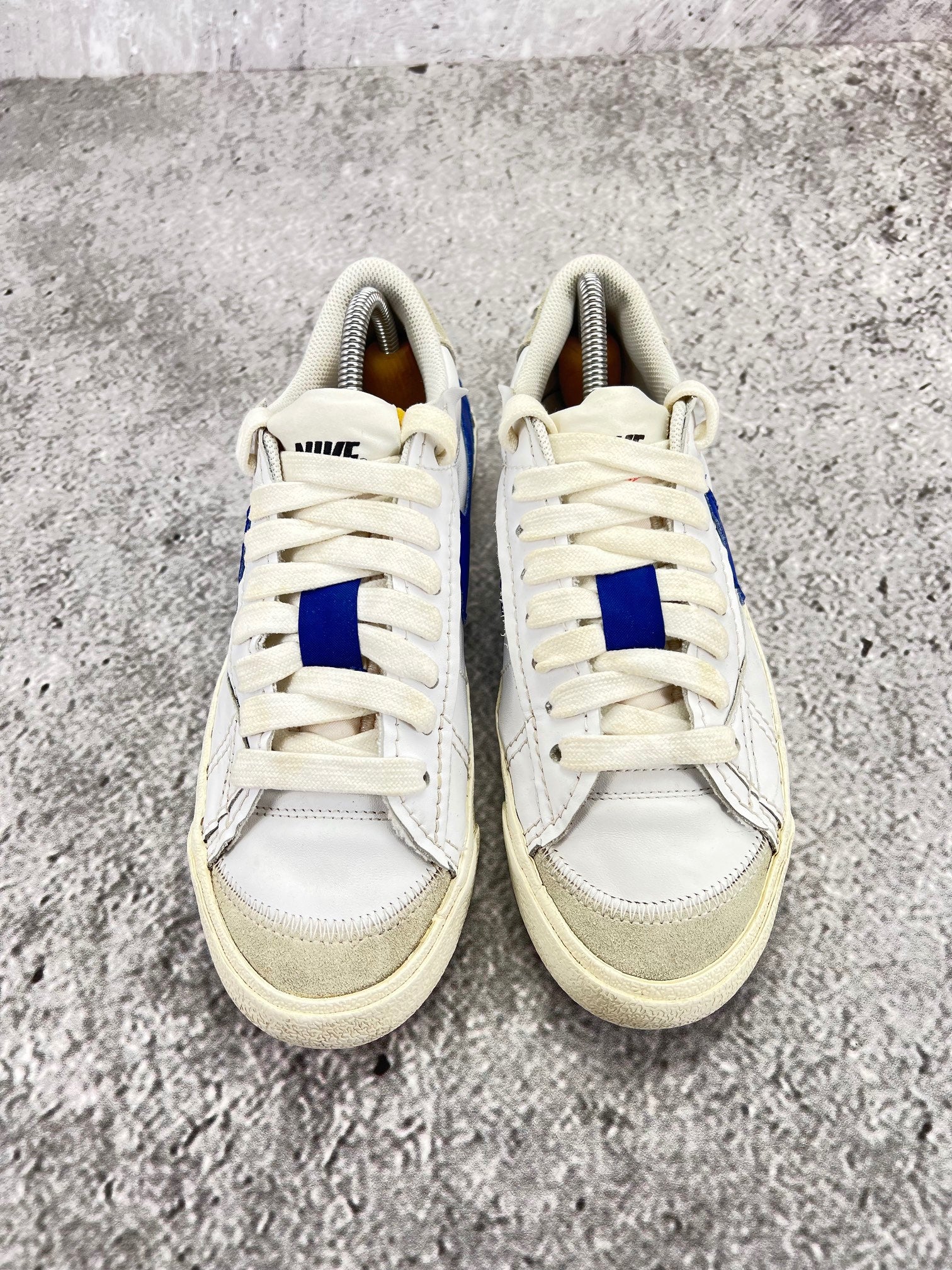 Nike Blazer Low '77 Jumbo White Old Royal - buty sportowe, widok z góry