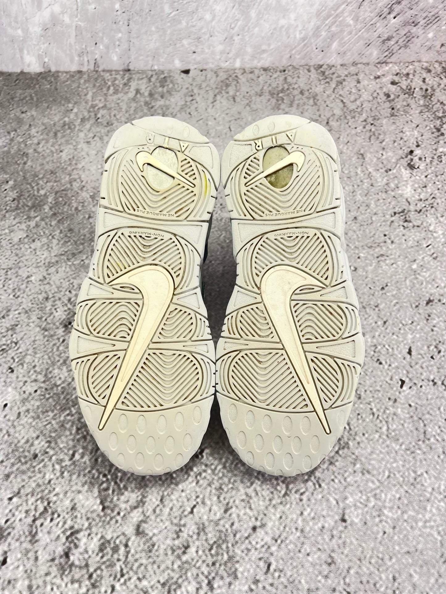 Nike Air More Uptempo Mid Photon Dust - buty sportowe, podeszwa