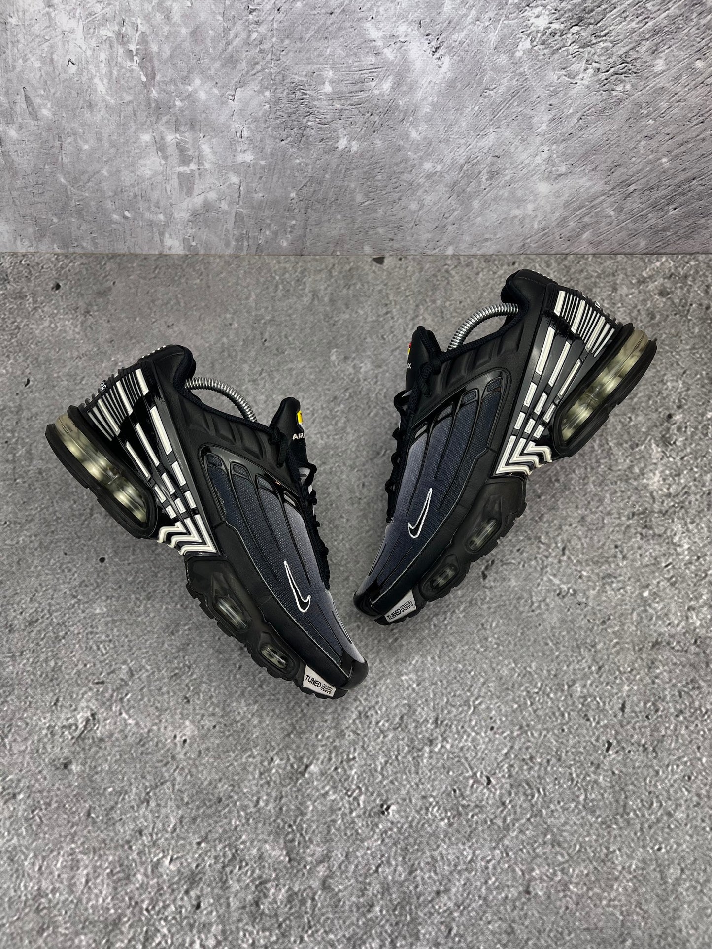 Nike Air Max Plus 3 Obsidian - buty sportowe, widok z góry na zewnętrzną stronę butów