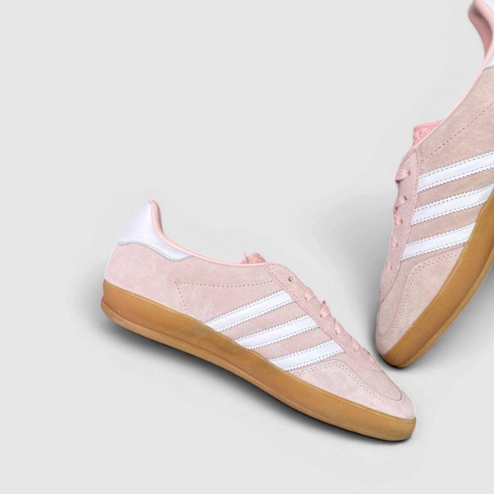 Adidas Gazelle Sandy Pink Gum — buty sportowe damskie nowe rozmiar 38 2/3, boczny profil, lewa strona