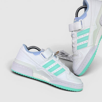 Adidas Forum Low — buty sportowe damskie nowe rozmiar 36 2/3, boczny profil, lewa strona