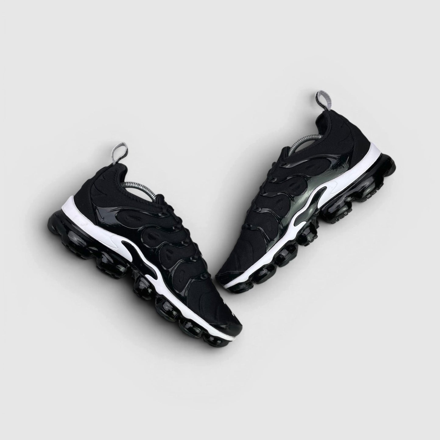 Nike Air VaporMax Plus Overbranding — buty sportowe męskie w bardzo dobrym stanie rozmiar 44, para butów
