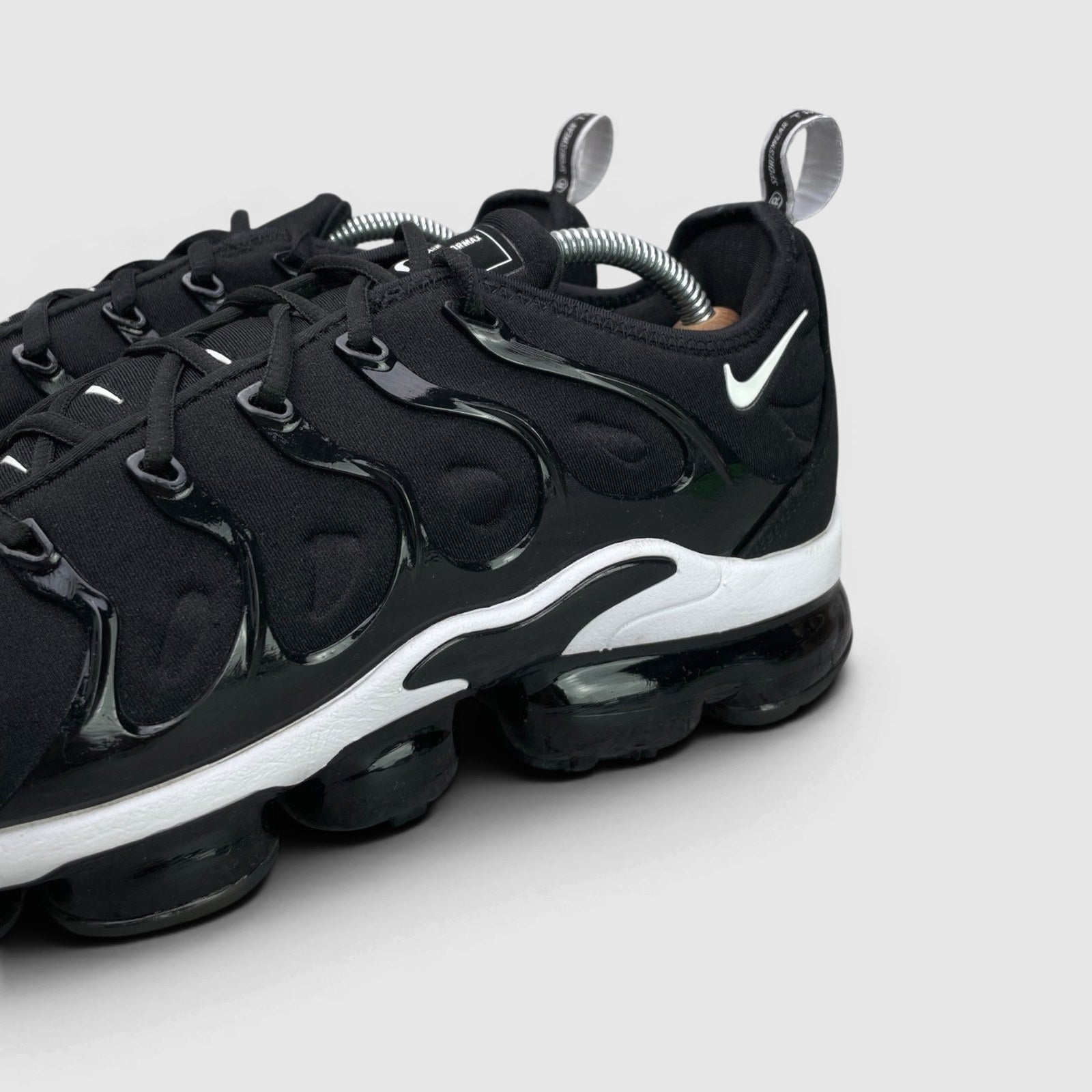 Nike Air VaporMax Plus Overbranding — buty sportowe męskie w bardzo dobrym stanie rozmiar 44, detal