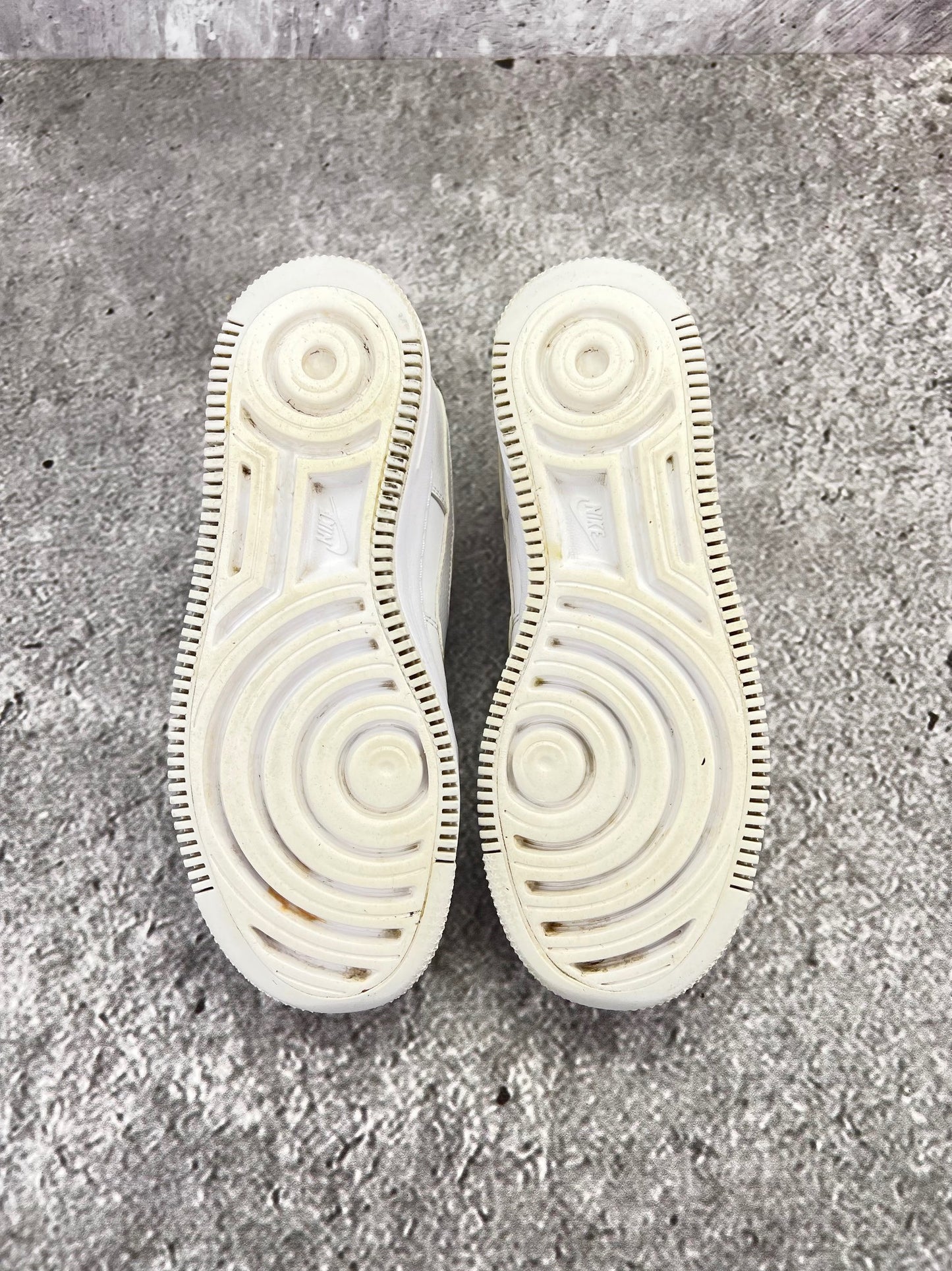 Nike Air Force 1 Shadow Triple White - buty sportowe, metka