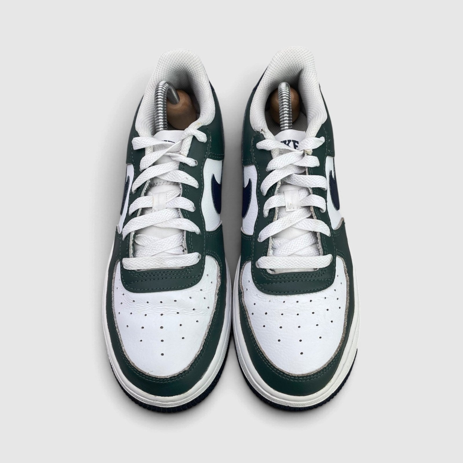 Nike Air Force 1 Low Vintage Green Obsidian — buty sportowe damskie w bardzo dobrym stanie rozmiar 38, widok z góry