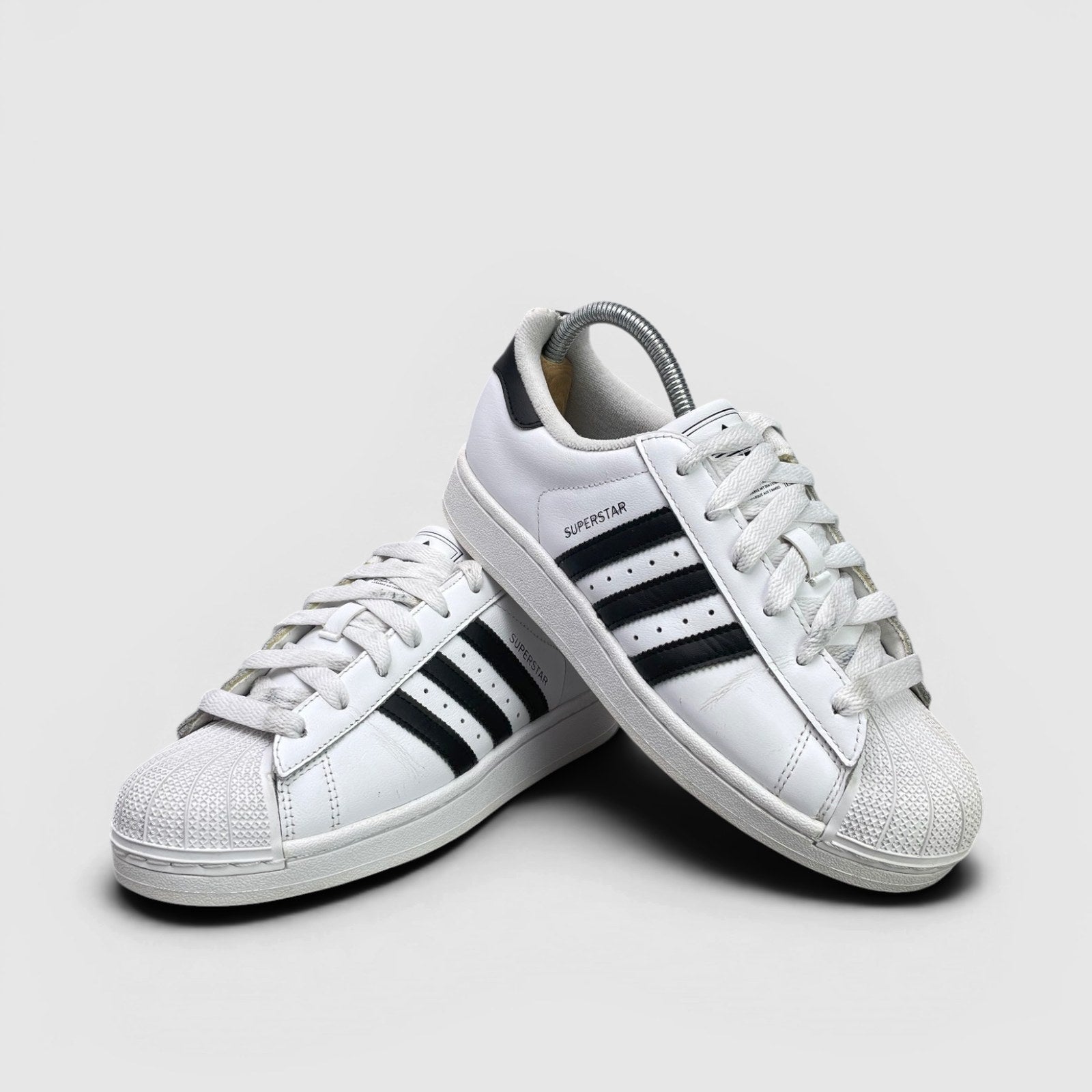 Adidas Superstar II Cloud White Black — buty sportowe damskie w bardzo dobrym stanie rozmiar 38 2/3, para butów