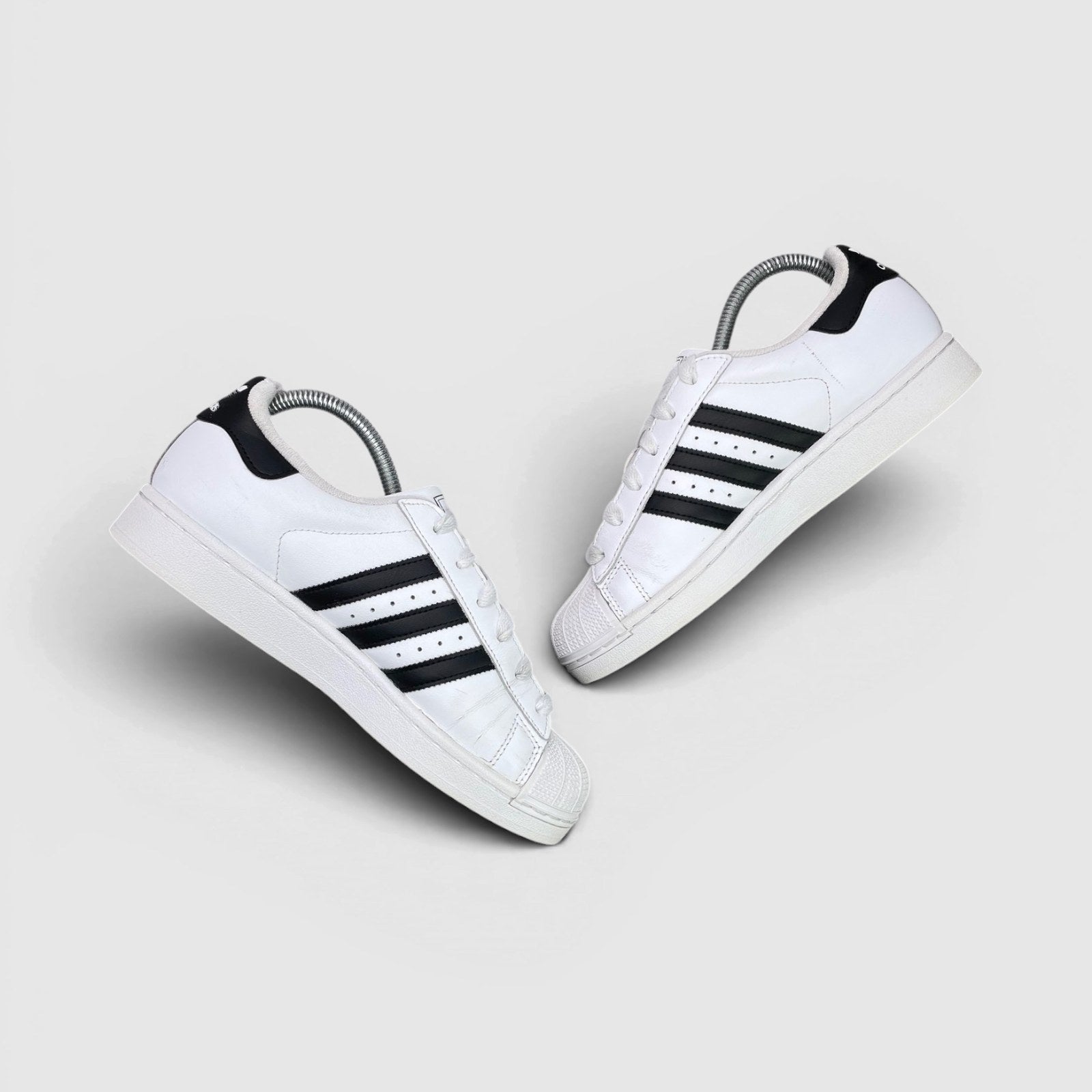 Adidas Superstar II Cloud White Black — buty sportowe damskie w bardzo dobrym stanie rozmiar 38 2/3, para butów