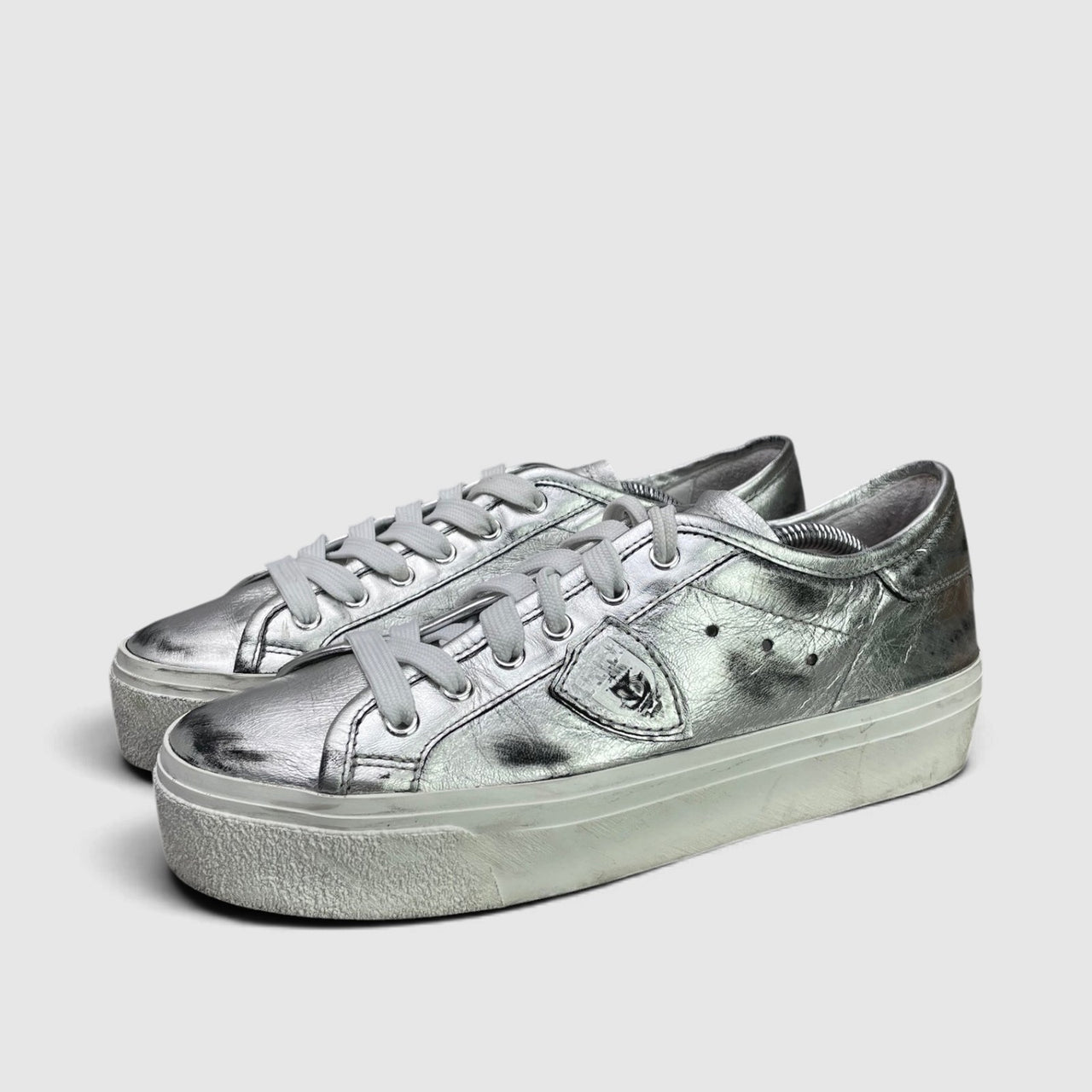 Philippe Model Paris Sneakers — buty sportowe damskie w bardzo dobrym stanie rozmiar 40, widok z boku