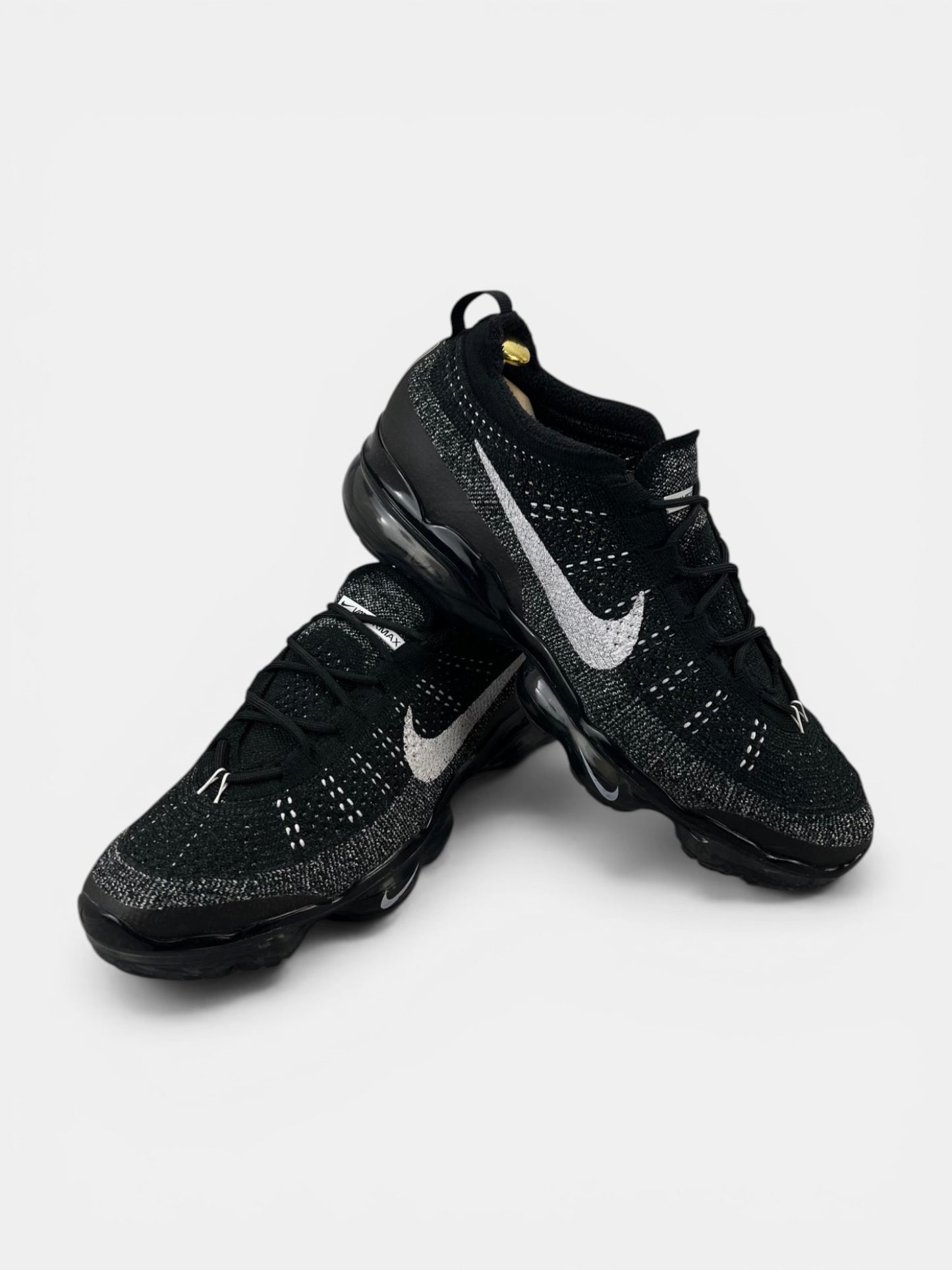 Nike Air VaporMax 2023 Flyknit Oreo - buty sportowe, boczny profil