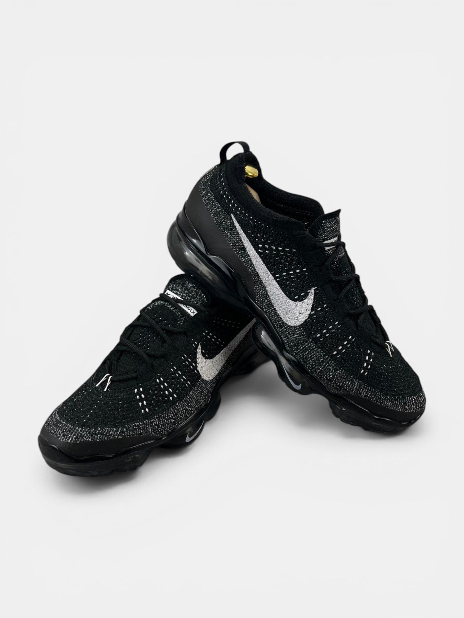 Nike Air VaporMax 2023 Flyknit Oreo - buty sportowe, boczny profil