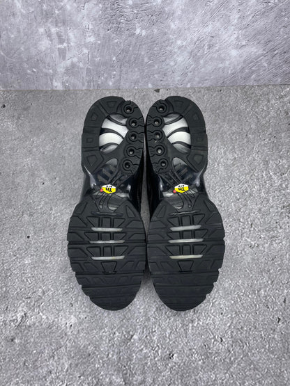 Nike Air Max Plus Triple Black - buty sportowe, podeszwa