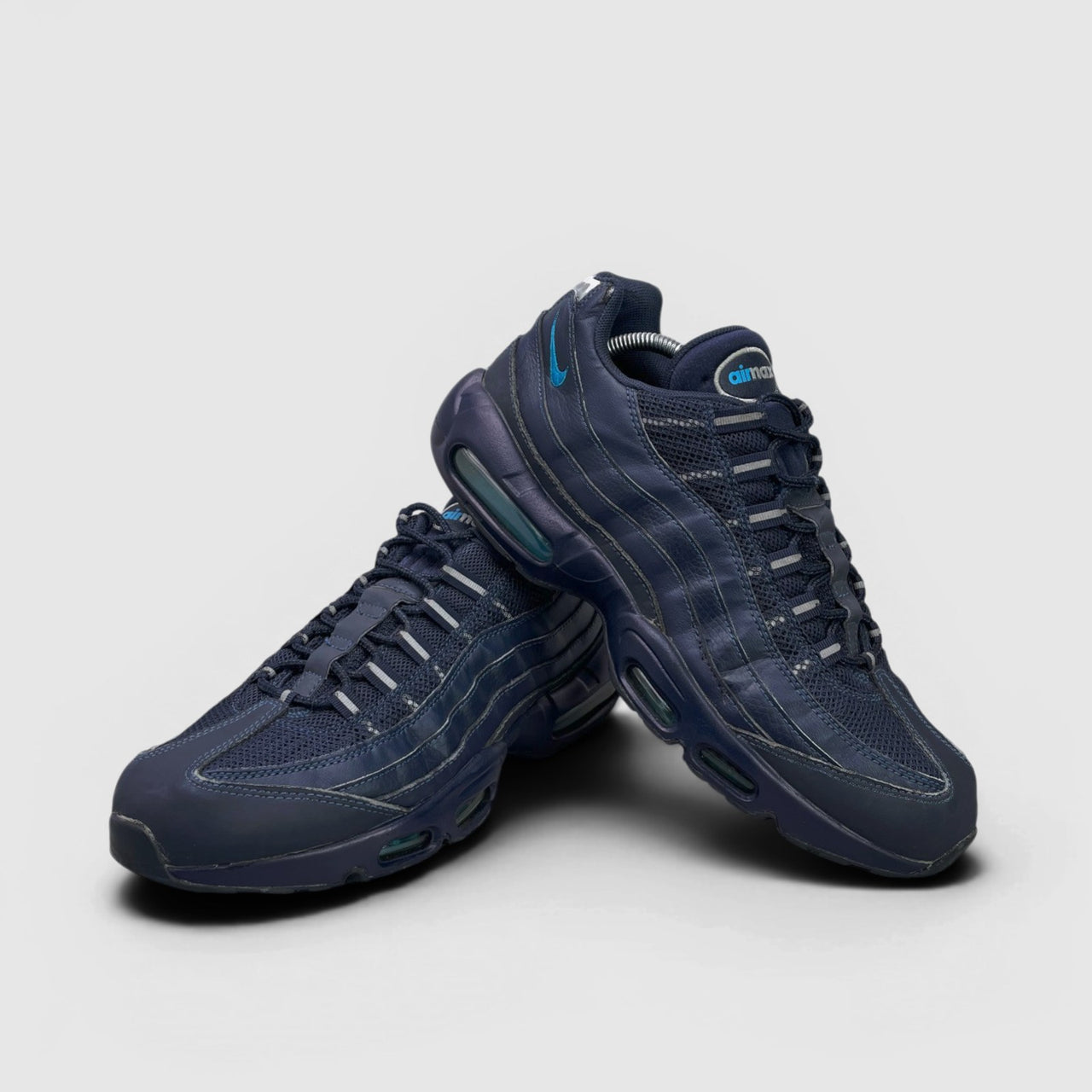 Nike Air Max 95 — buty sportowe męskie w bardzo dobrym stanie rozmiar 45, para butów