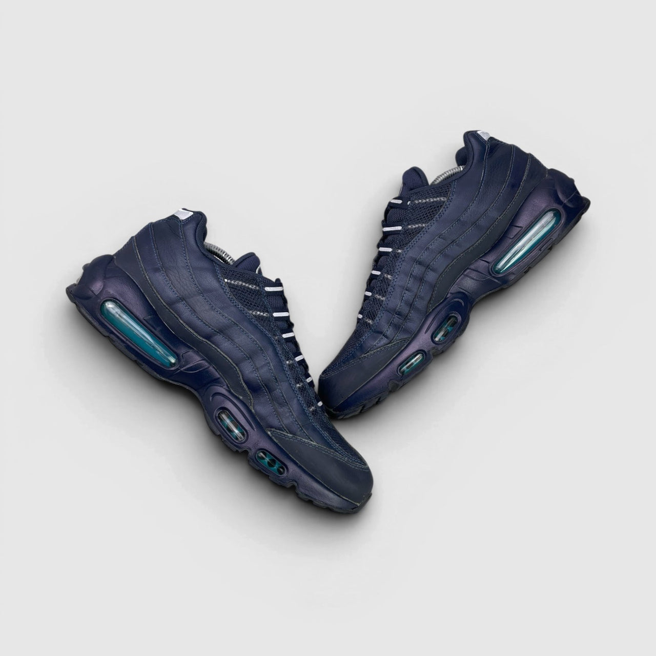 Nike Air Max 95 — buty sportowe męskie w bardzo dobrym stanie rozmiar 45, widok z góry