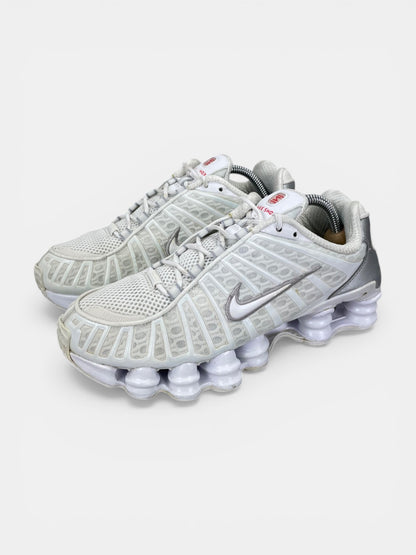 Nike Shox TL AR3566-100 - buty sportowe, widok z boku